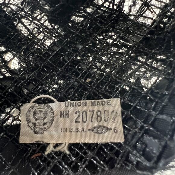 Vintage Women's Black Face Netting Weaved Pillbox Hat USA Union Made HH207802 - Picture 10 of 16